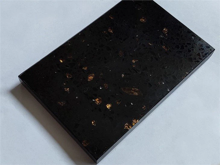 Black Golden Grain Quartz Slab (2)